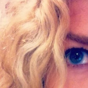 Meet your Posher, Yvonne